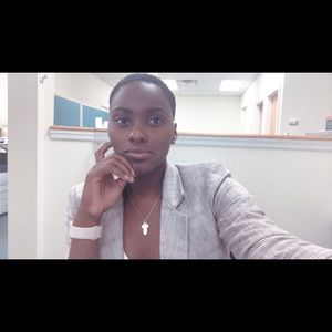 Meet your Posher, Christie